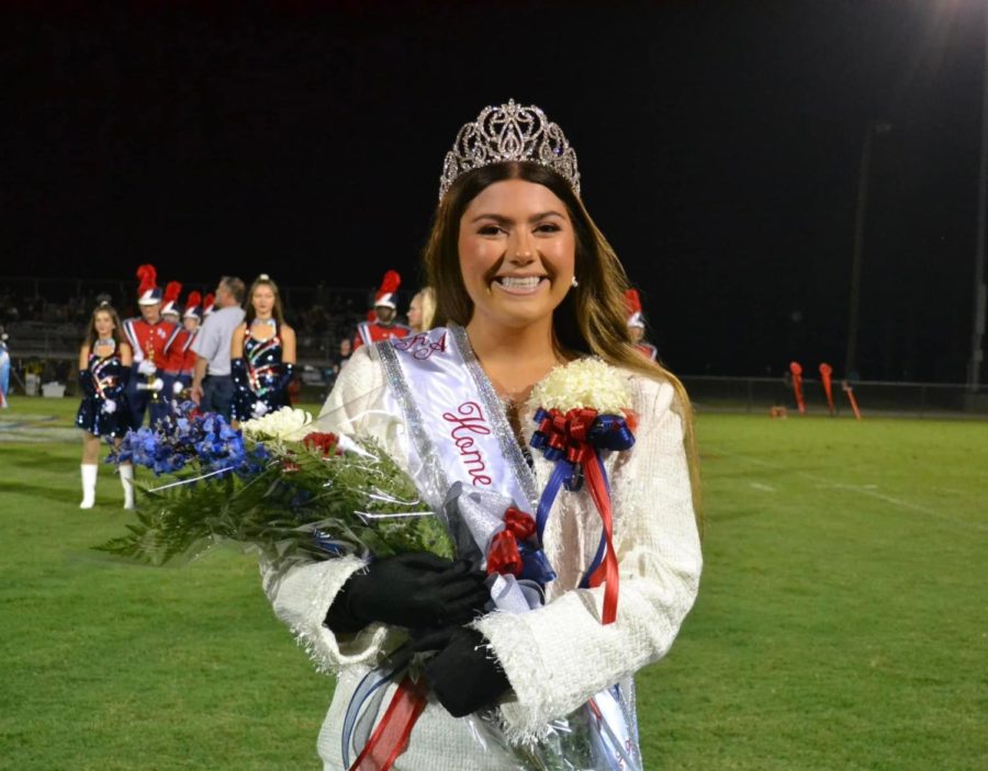 Sydney Knoy, Riverside Academys 2022 Homecoming Queen