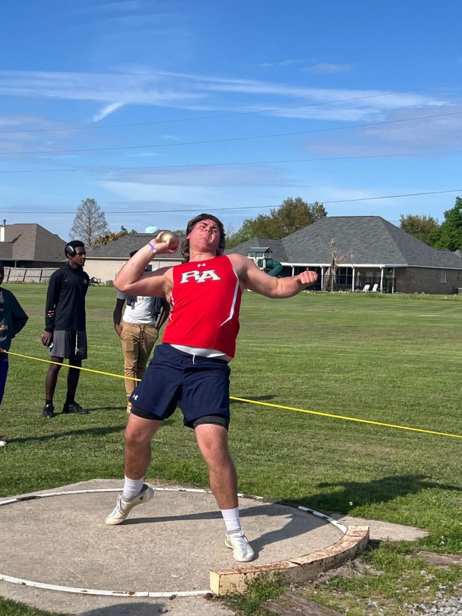 Noah Trepagnier competed in the shot put and discus.