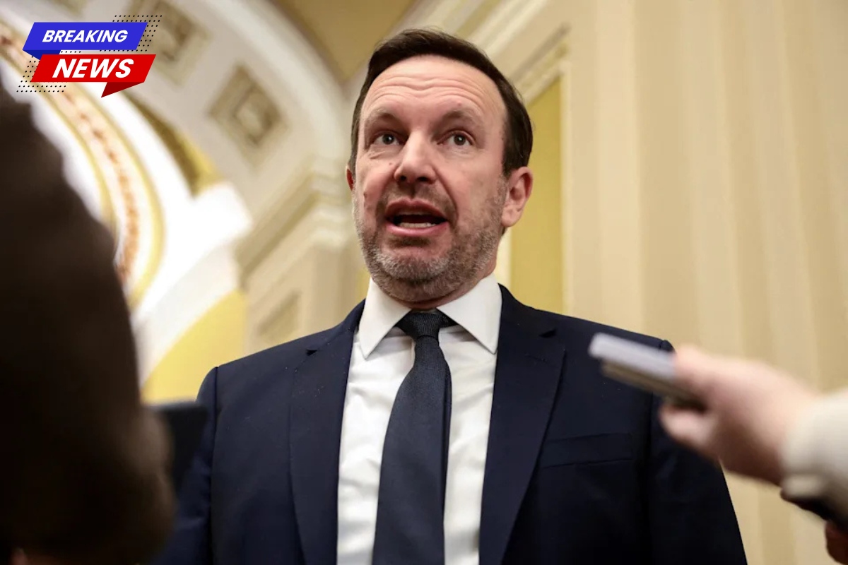 A Democratic senator calls Trump's response to Mueller's passing "disgusting"