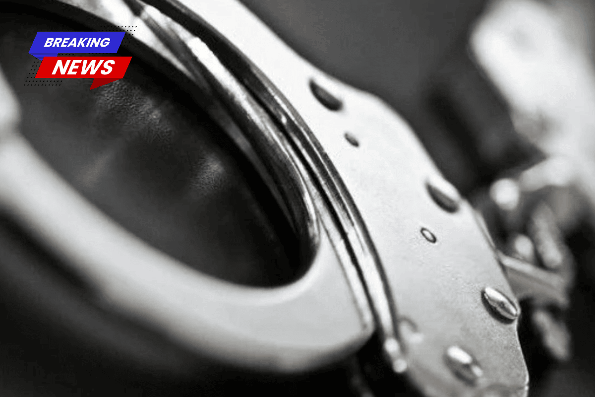 Deanie's Seafood employee detained and accused of stealing over $25,000 from a Bucktown business