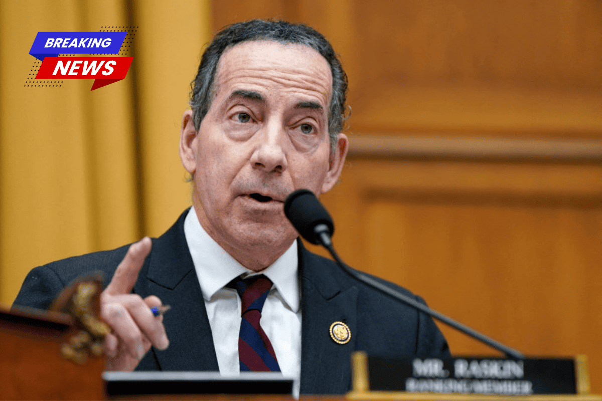 Raskin alleges in his letter that Trump displayed a classified map during a 2022 plane trip