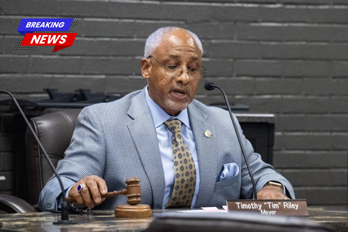 This south Louisiana mayor received a pay rise that the city council says it did not approve