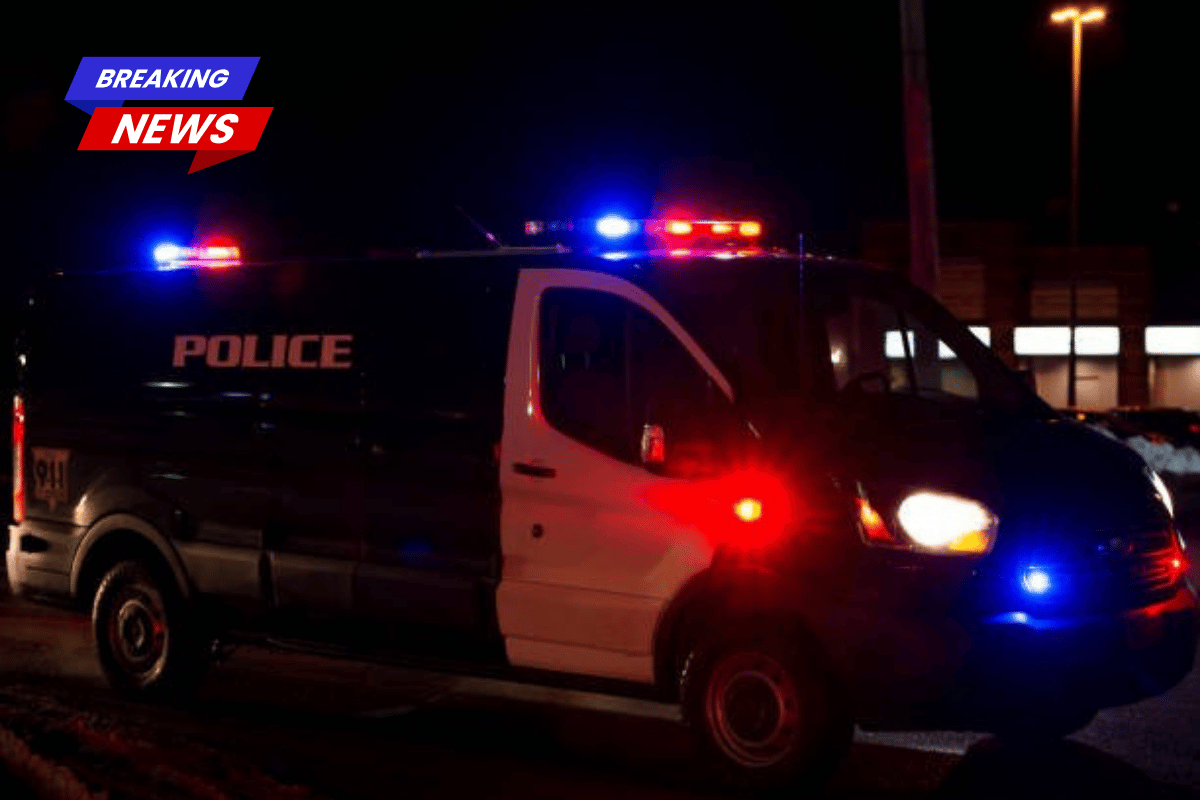 A 24-year-old Ponchatoula woman died after crashing into a light pole on I-12 in Walker