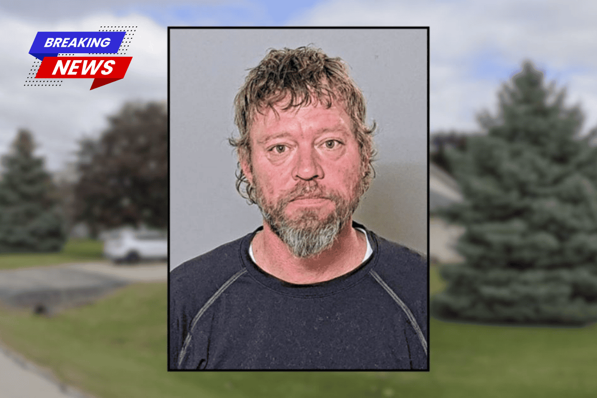 Man set fire to his wife's house while she was inside after she kicked him out and filed for divorce. Police