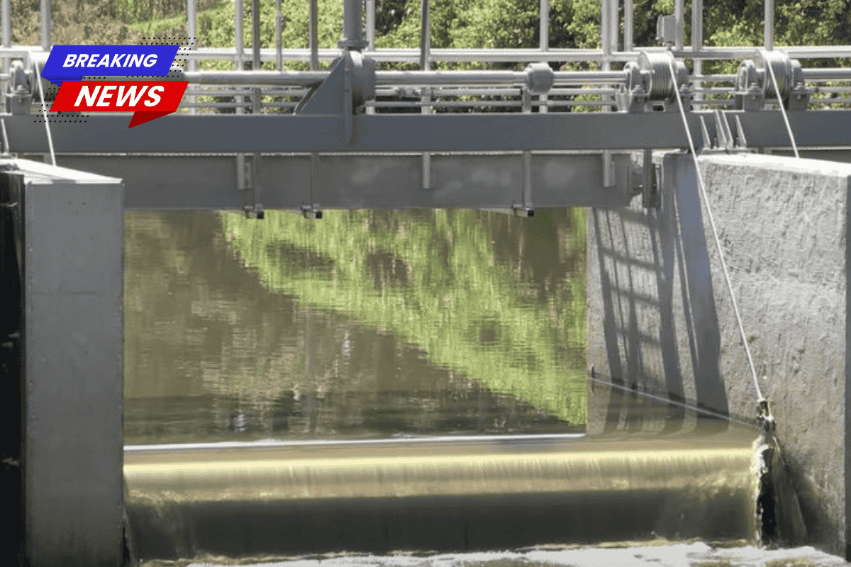 Residents are asked to avoid the area around the tilting weir behind Gonzales Walmart while crews perform repairs