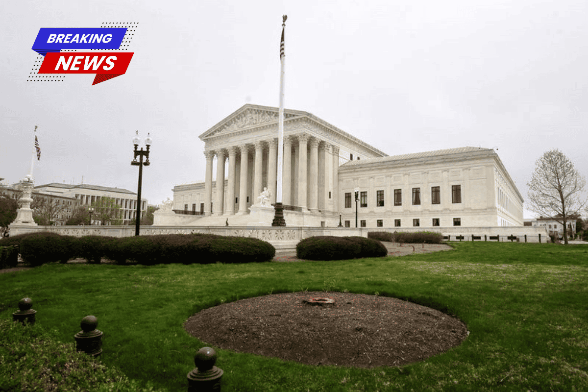 The Supreme Court weakens the Voting Rights Act and aids Republican efforts to control the House